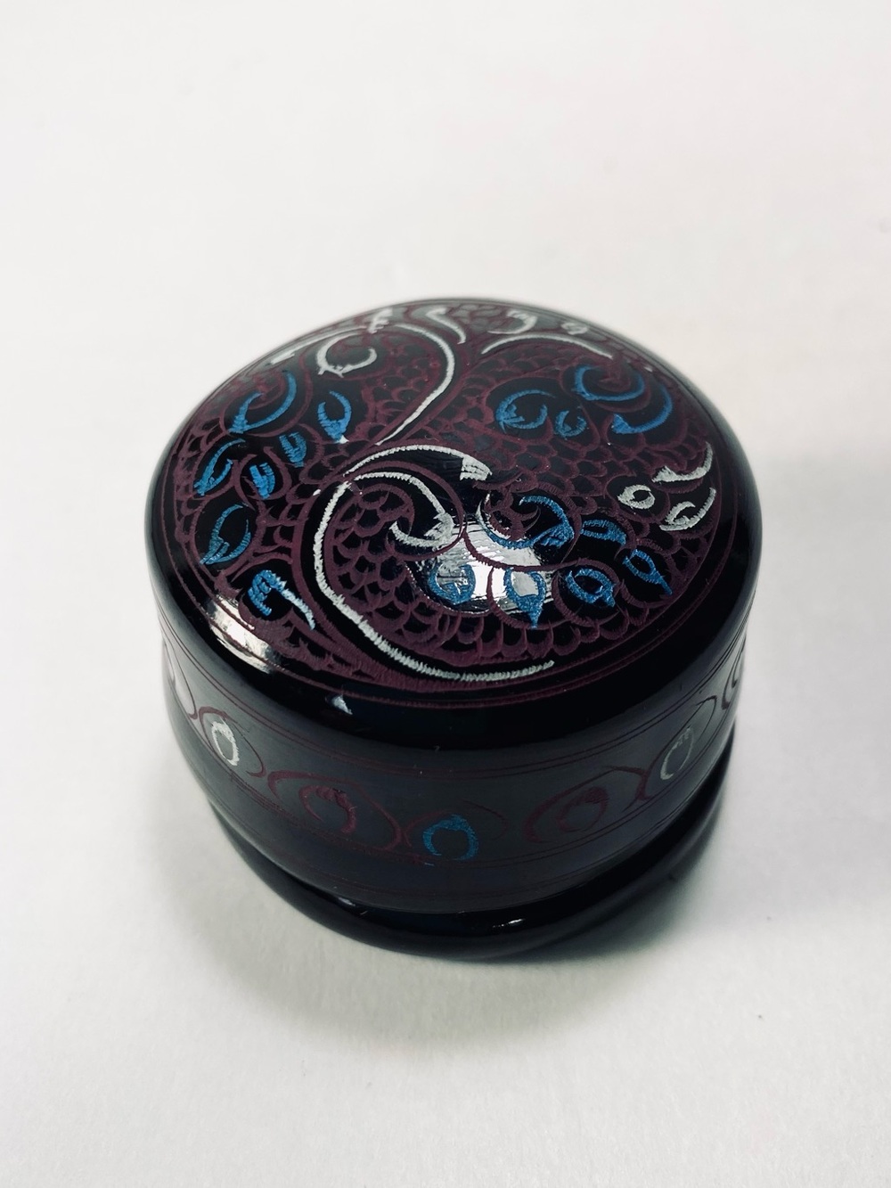 Lacquerware Small Round Burmese Decorative Hand Painted Trinket Box Black Purple